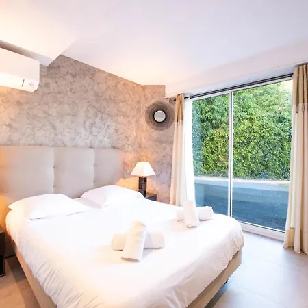 Serrendy Petit Bijou 330m2 Piscine&jacuzzi à 10 Min Des Plages ! * Vallauris