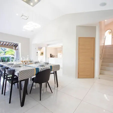 Villa 330m2 Heated Pool And Jacuzzi Vallauris